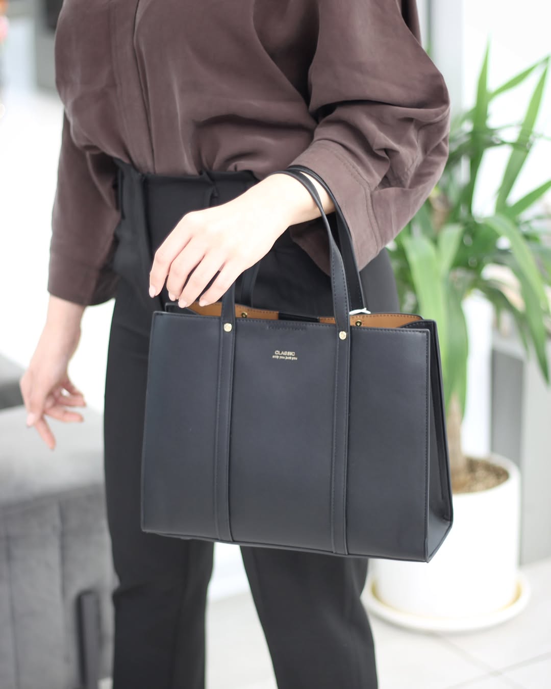 کیف وارداتی مکث